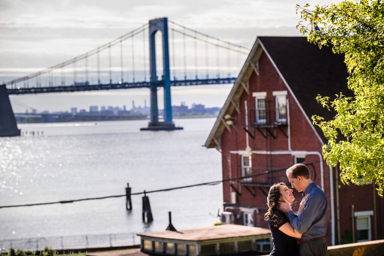 Read more about the article NYC Fort Totten Engagement Session