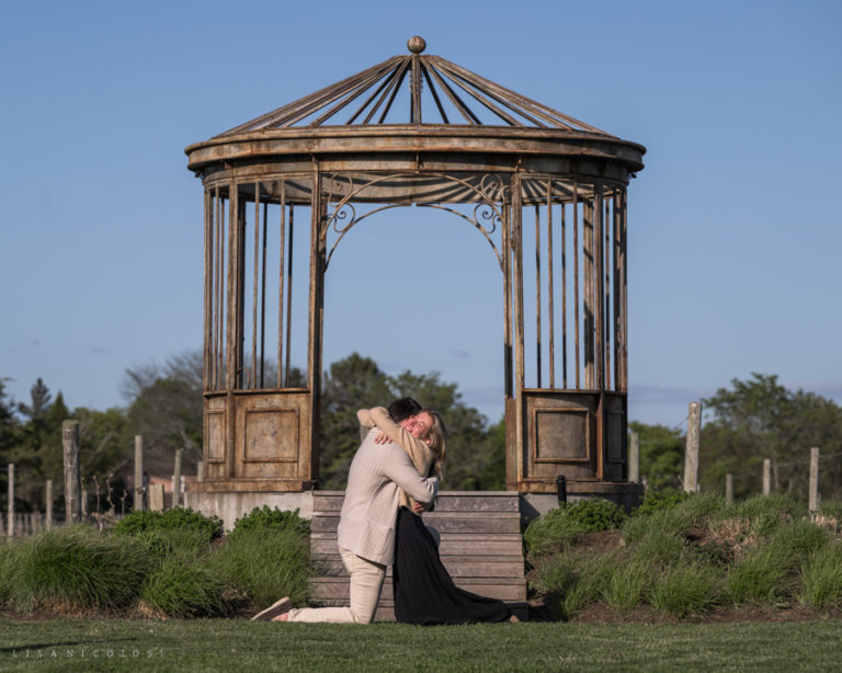 Read more about the article Wolffer Estate Vineyard Marriage Proposal